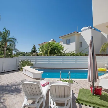 빌라 You Will Love This Luxury 3 Bedroom Holiday In With Private Pool 1248 파라림니